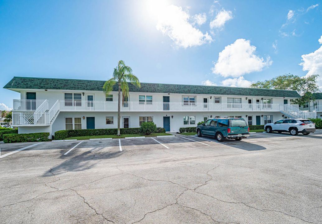 В аренду: $5,000 (2 спален, 2 ванн, 1000 Квадратных фут)