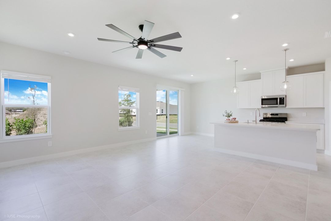 出租: $2,800 (4 贝兹, 2 浴室, 1815 平方英尺)