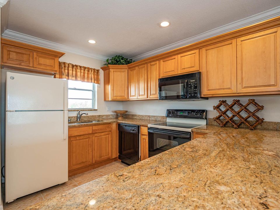 В аренду: $5,000 (2 спален, 2 ванн, 1000 Квадратных фут)