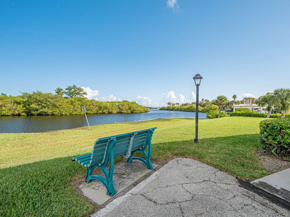 В аренду: $5,000 (2 спален, 2 ванн, 1000 Квадратных фут)