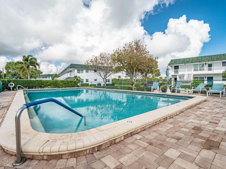 В аренду: $5,000 (2 спален, 2 ванн, 1000 Квадратных фут)