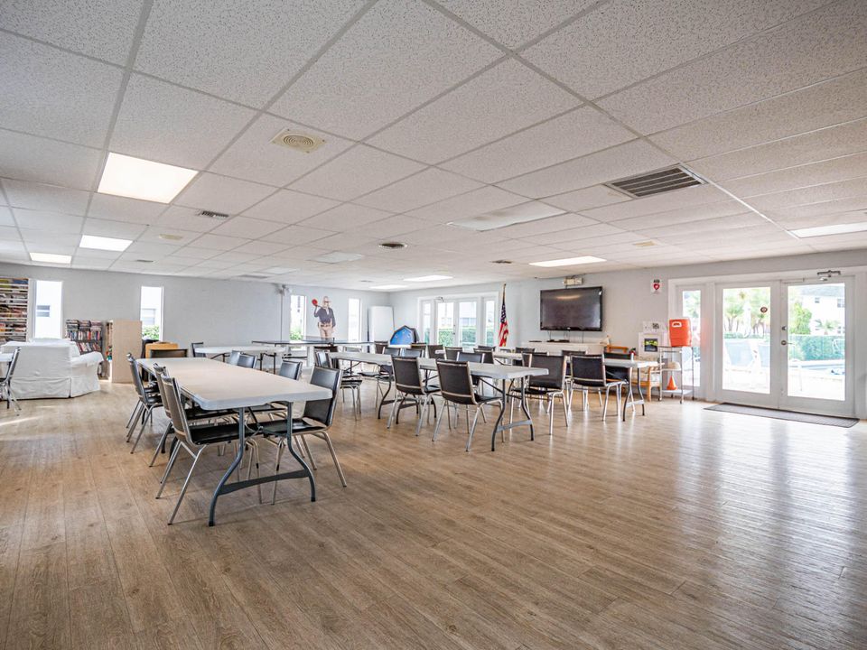 В аренду: $5,000 (2 спален, 2 ванн, 1000 Квадратных фут)