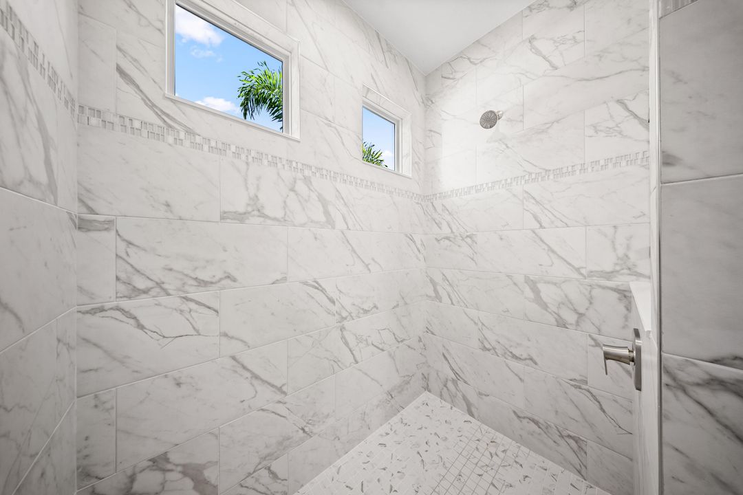 For Sale: $499,900 (4 beds, 2 baths, 2061 Square Feet)