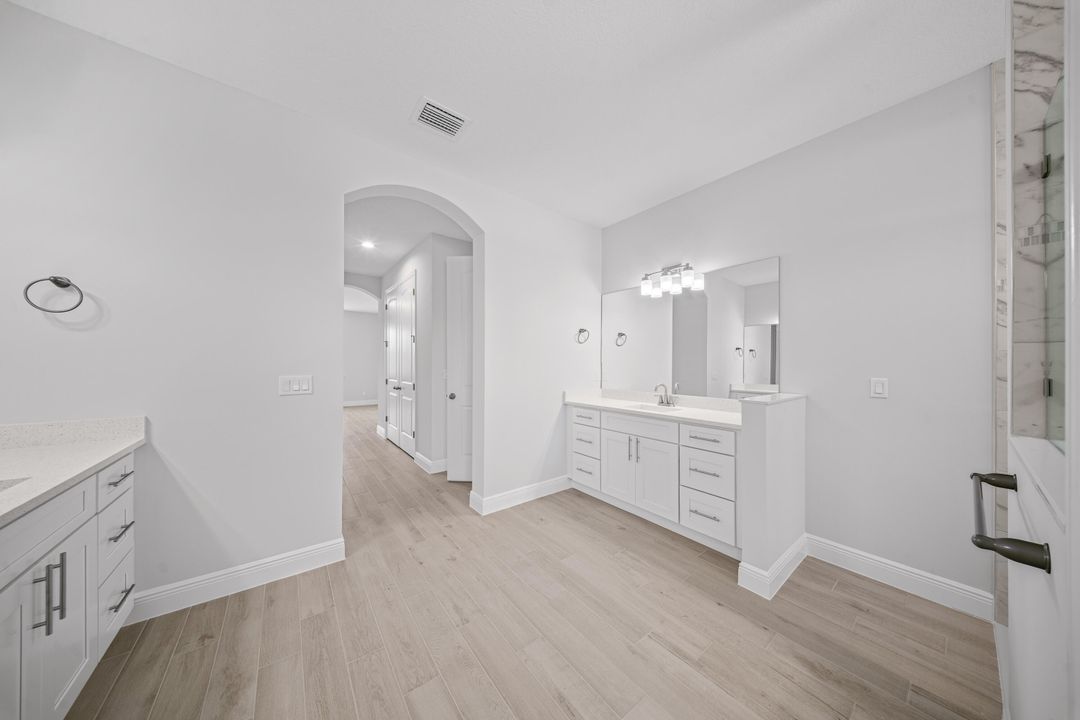 For Sale: $499,900 (4 beds, 2 baths, 2061 Square Feet)