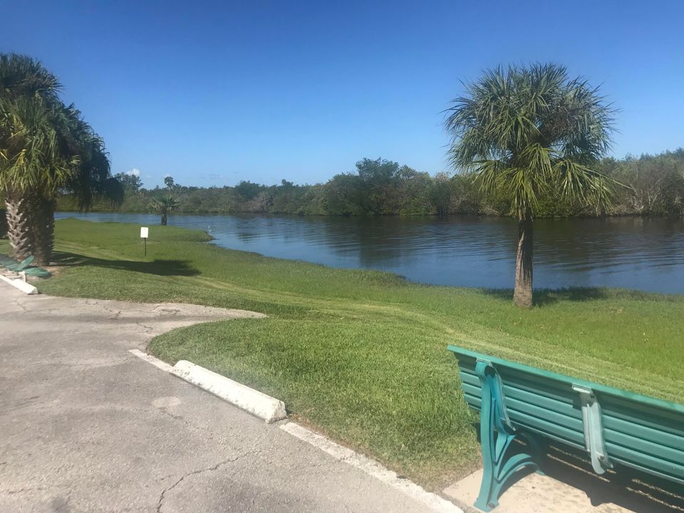 В аренду: $5,000 (2 спален, 2 ванн, 1000 Квадратных фут)