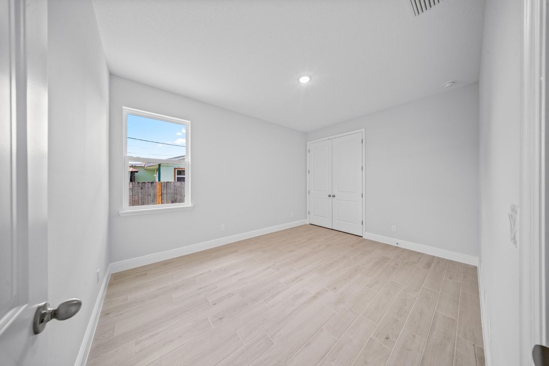 For Sale: $499,900 (4 beds, 2 baths, 2061 Square Feet)