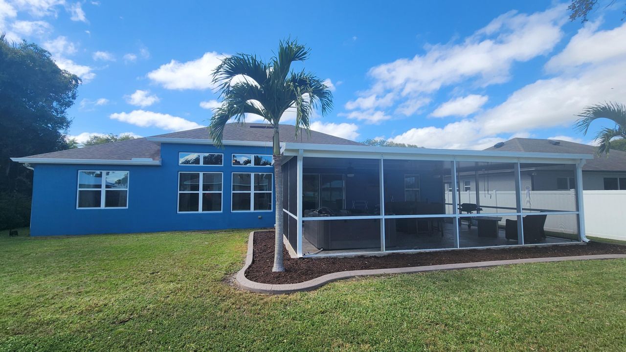 For Sale: $574,000 (4 beds, 3 baths, 2725 Square Feet)