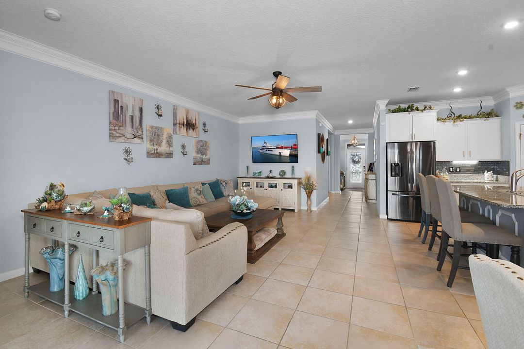 Active With Contract: $499,000 (4 beds, 2 baths, 2034 Square Feet)