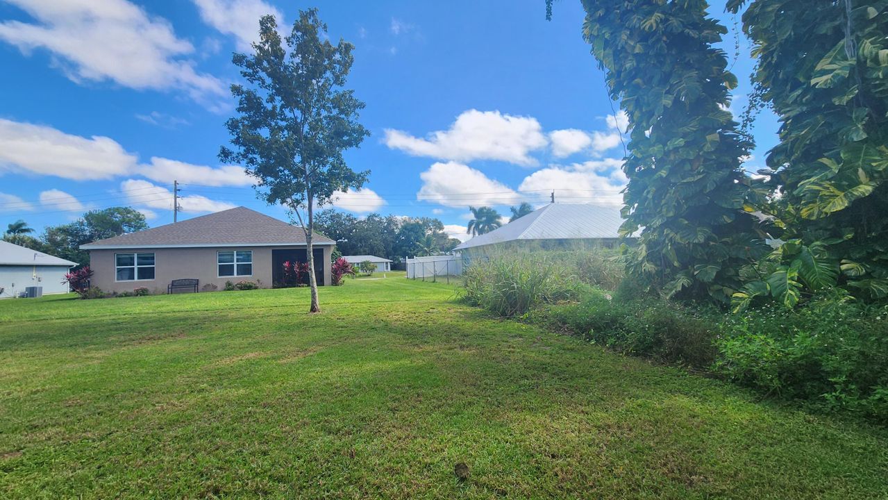 For Sale: $574,000 (4 beds, 3 baths, 2725 Square Feet)