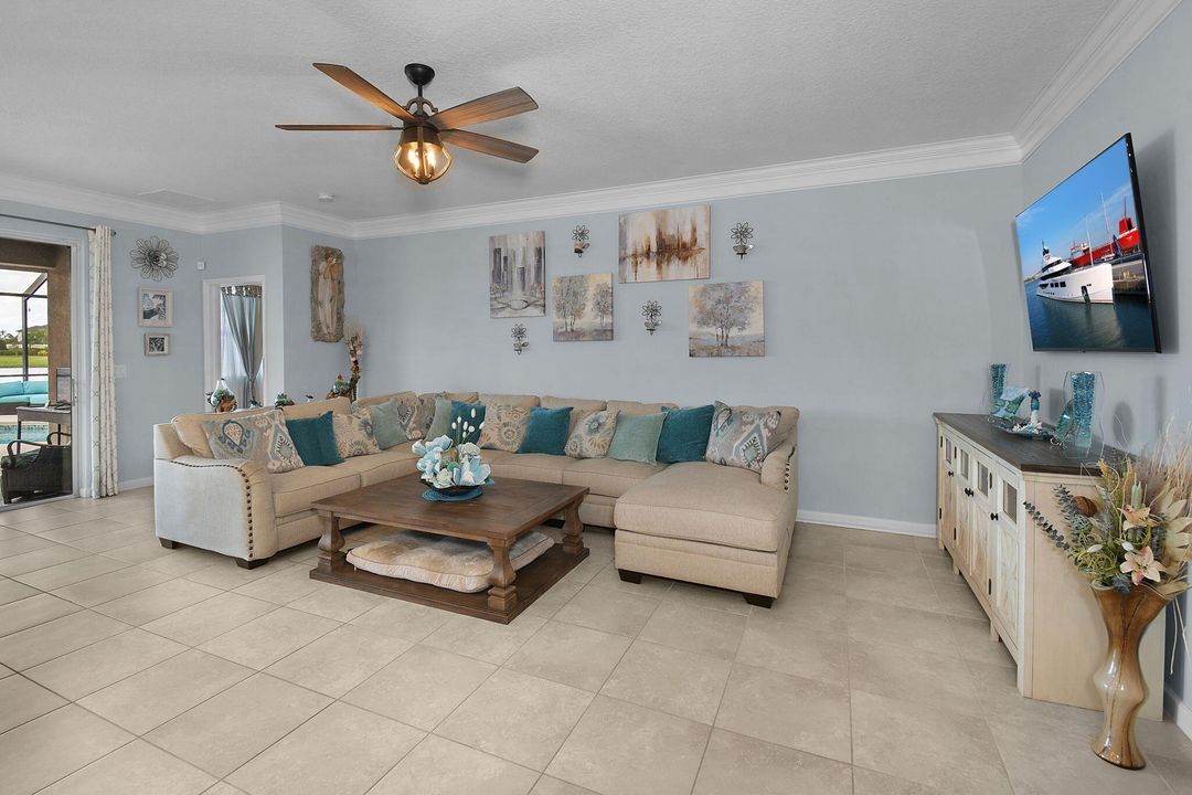 Active With Contract: $499,000 (4 beds, 2 baths, 2034 Square Feet)