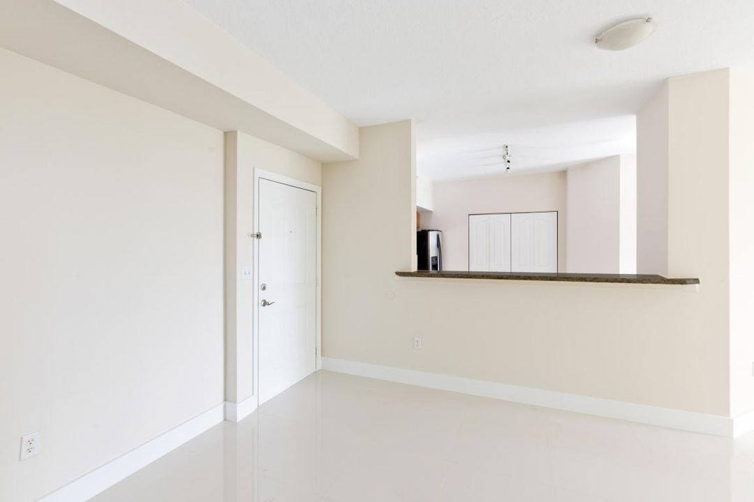 Active With Contract: $3,550 (2 beds, 2 baths, 1243 Square Feet)