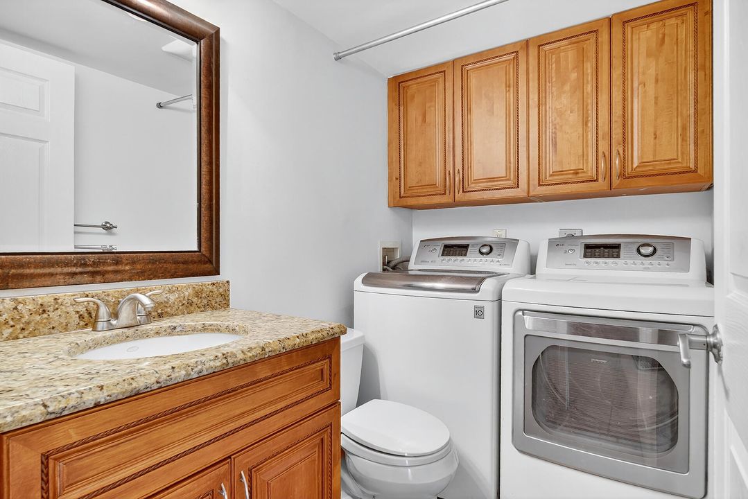 Active With Contract: $325,000 (3 beds, 2 baths, 1514 Square Feet)