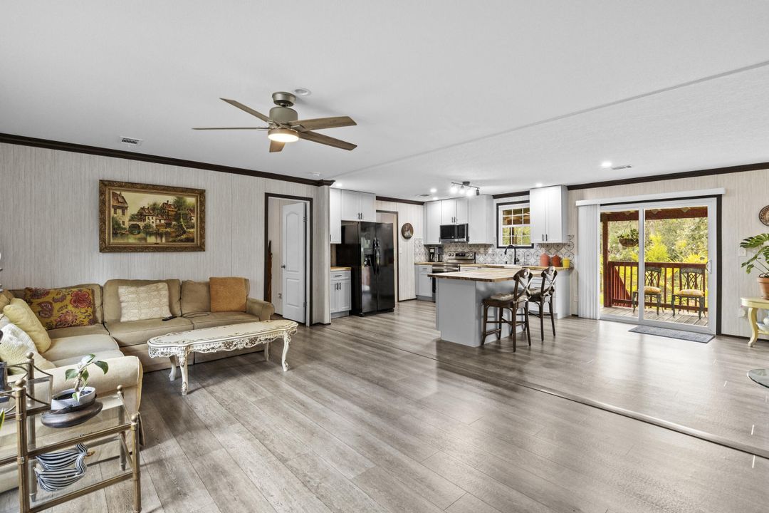 En Venta: $349,500 (4 camas, 2 baños, 1796 Pies cuadrados)