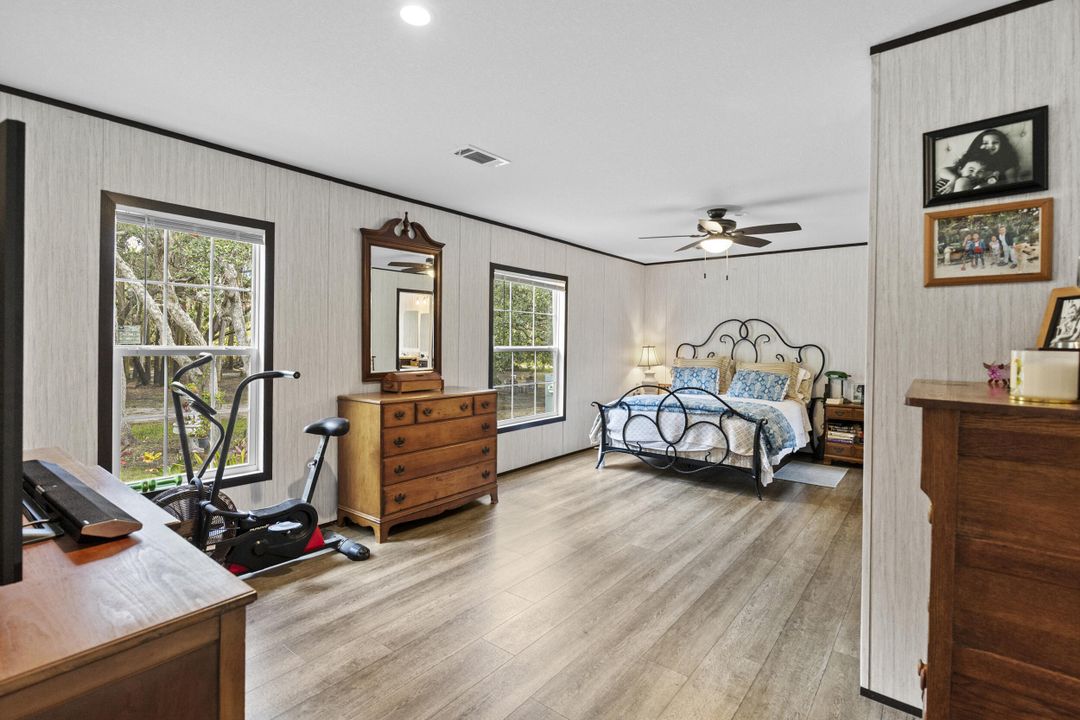 En Venta: $349,500 (4 camas, 2 baños, 1796 Pies cuadrados)