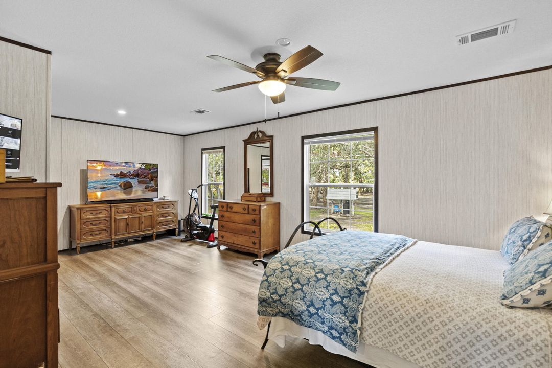 En Venta: $349,500 (4 camas, 2 baños, 1796 Pies cuadrados)