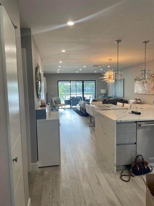 出租: $2,900 (2 贝兹, 2 浴室, 1266 平方英尺)