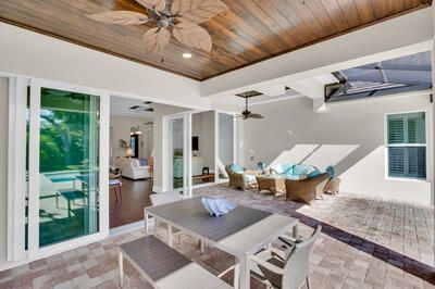 Active With Contract: $1,635,000 (3 beds, 3 baths, 2563 Square Feet)