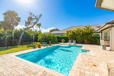 Active With Contract: $1,635,000 (3 beds, 3 baths, 2563 Square Feet)