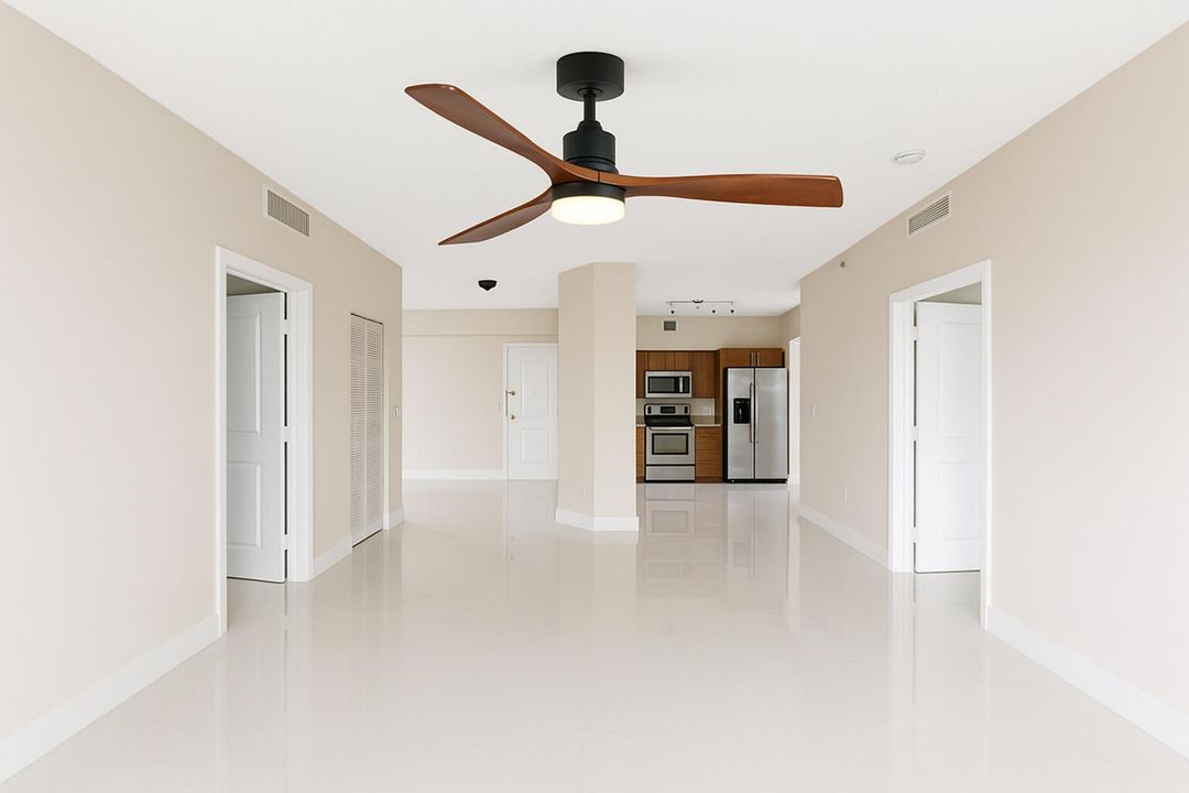 Active With Contract: $3,550 (2 beds, 2 baths, 1243 Square Feet)