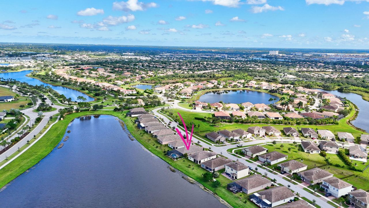 Active With Contract: $499,000 (4 beds, 2 baths, 2034 Square Feet)