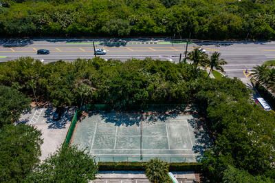 Active With Contract: $1,635,000 (3 beds, 3 baths, 2563 Square Feet)