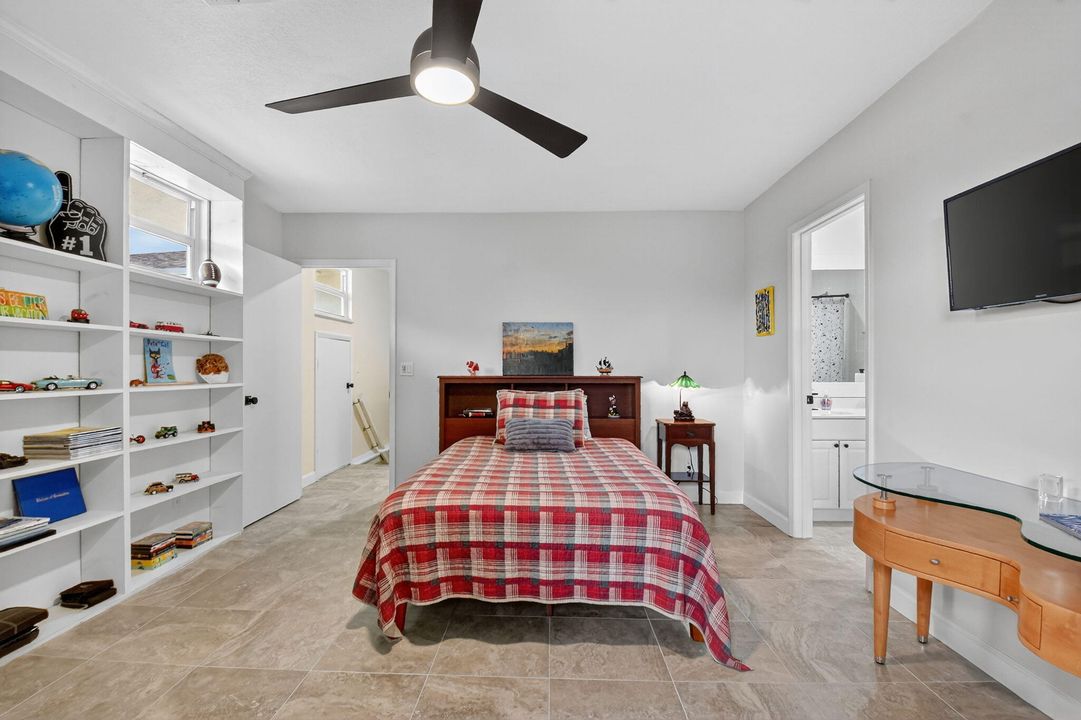 待售: $1,395,000 (0 贝兹, 0 浴室, 3878 平方英尺)