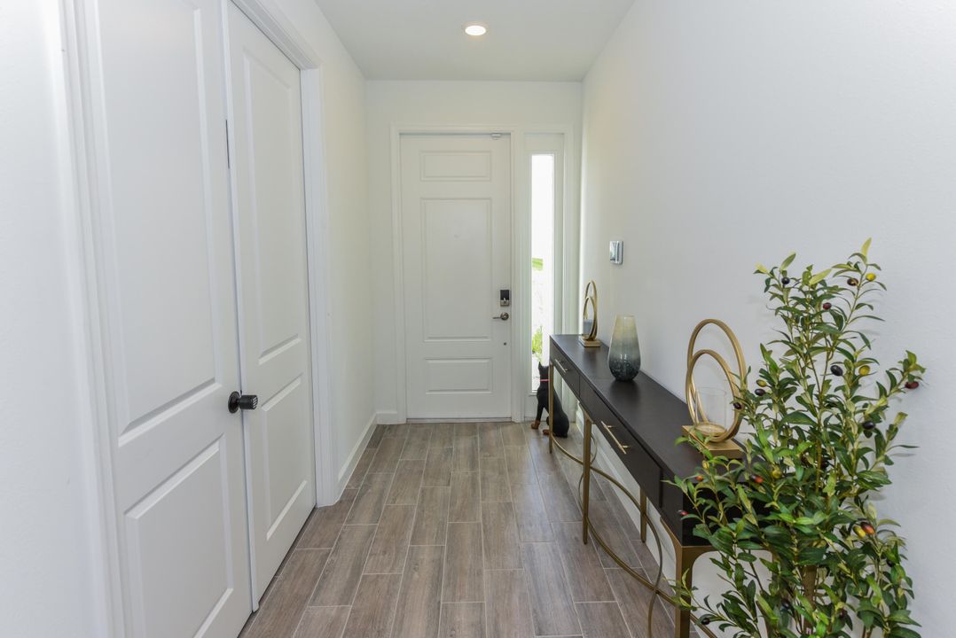 For Rent: $9,500 (5 beds, 4 baths, 4083 Square Feet)