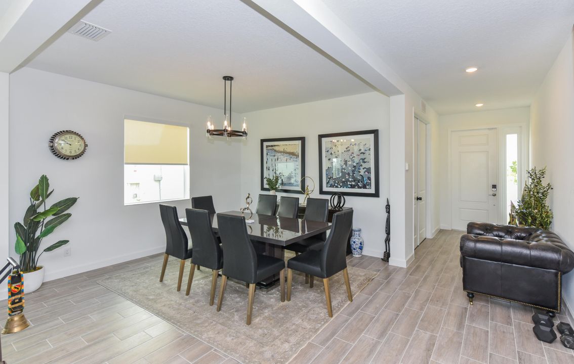 For Rent: $9,500 (5 beds, 4 baths, 4083 Square Feet)