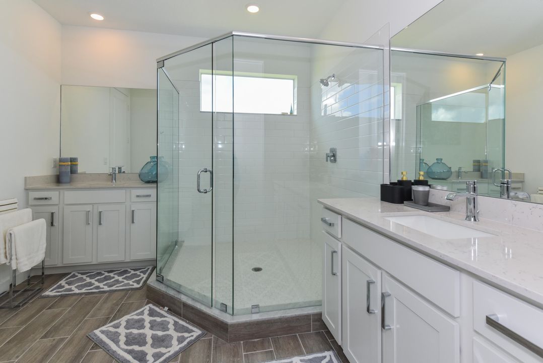 For Rent: $9,500 (5 beds, 4 baths, 4083 Square Feet)