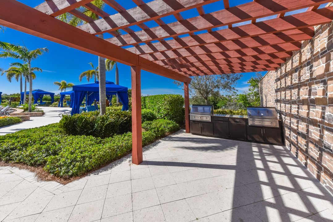 For Rent: $9,500 (5 beds, 4 baths, 4083 Square Feet)