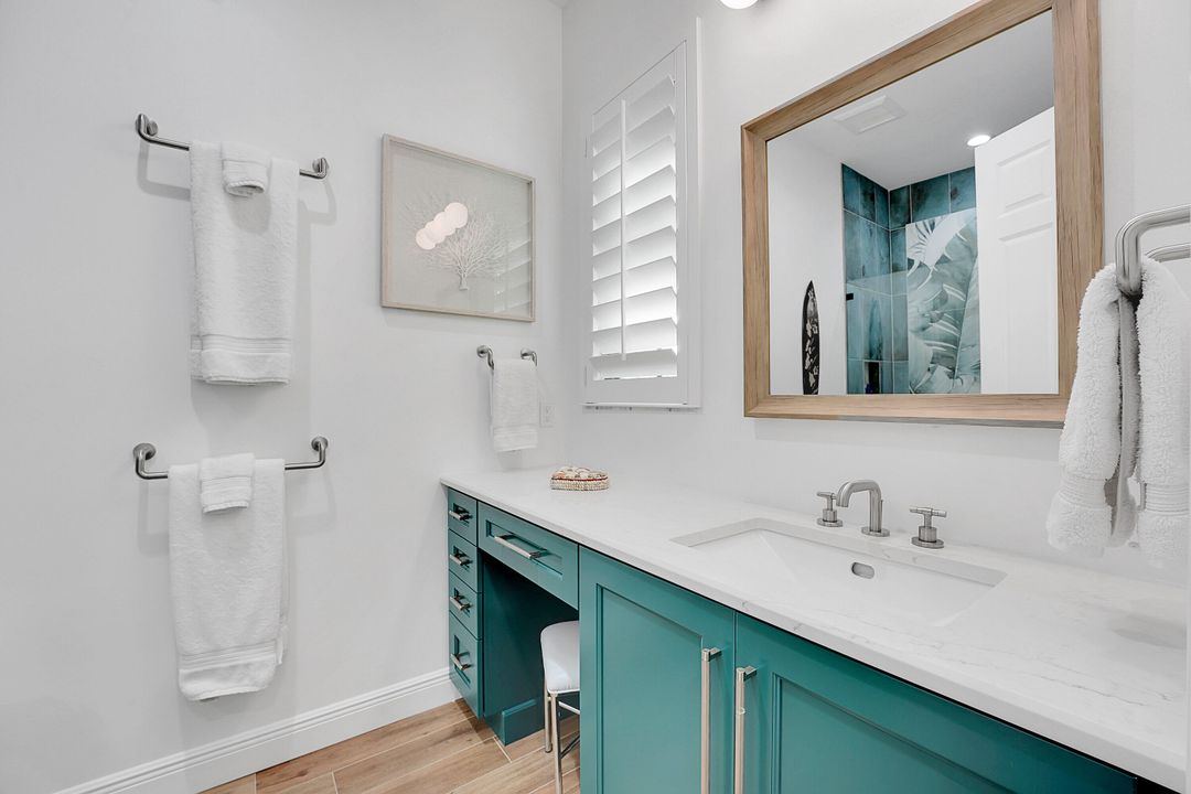 For Sale: $3,550,000 (6 beds, 5 baths, 4507 Square Feet)