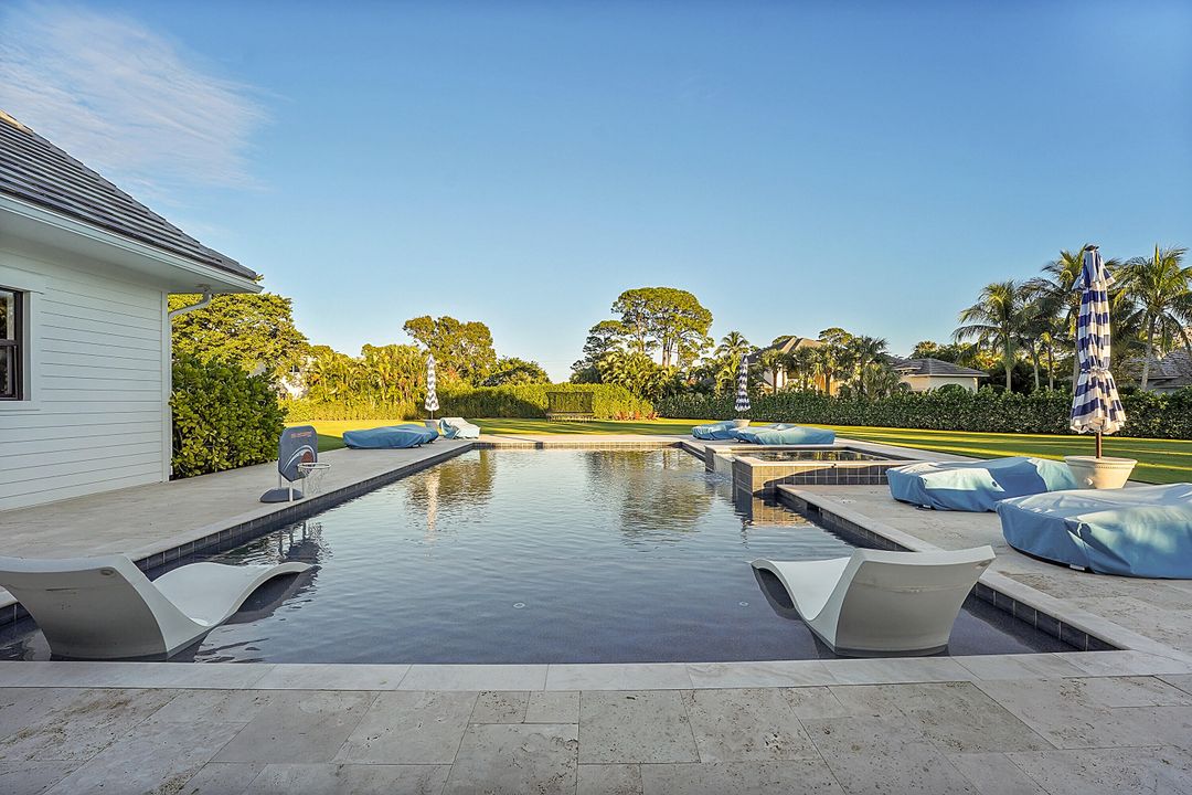 For Sale: $3,550,000 (6 beds, 5 baths, 4507 Square Feet)