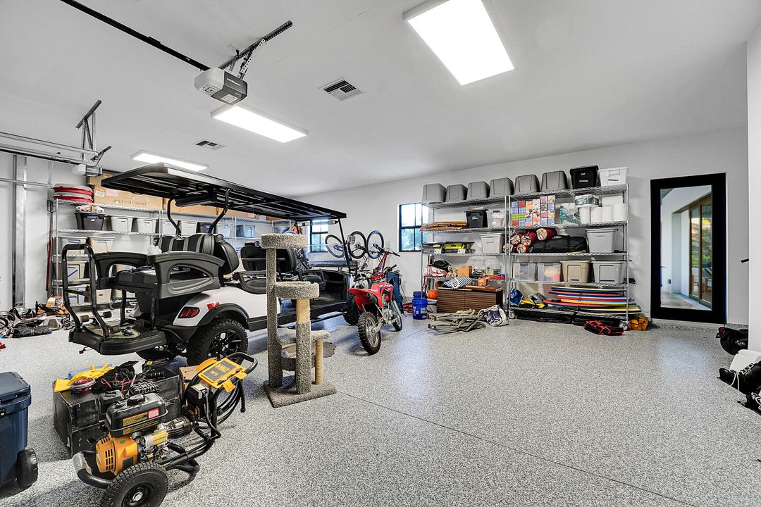 For Sale: $3,550,000 (6 beds, 5 baths, 4507 Square Feet)