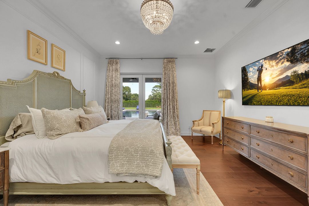 For Sale: $3,550,000 (6 beds, 5 baths, 4507 Square Feet)