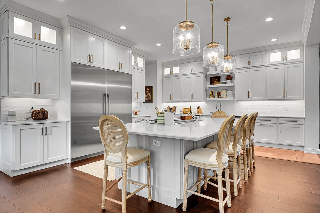 For Sale: $3,550,000 (6 beds, 5 baths, 4507 Square Feet)