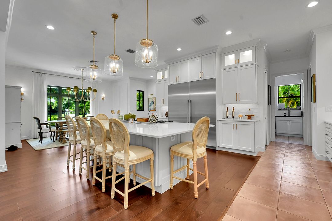 For Sale: $3,550,000 (6 beds, 5 baths, 4507 Square Feet)