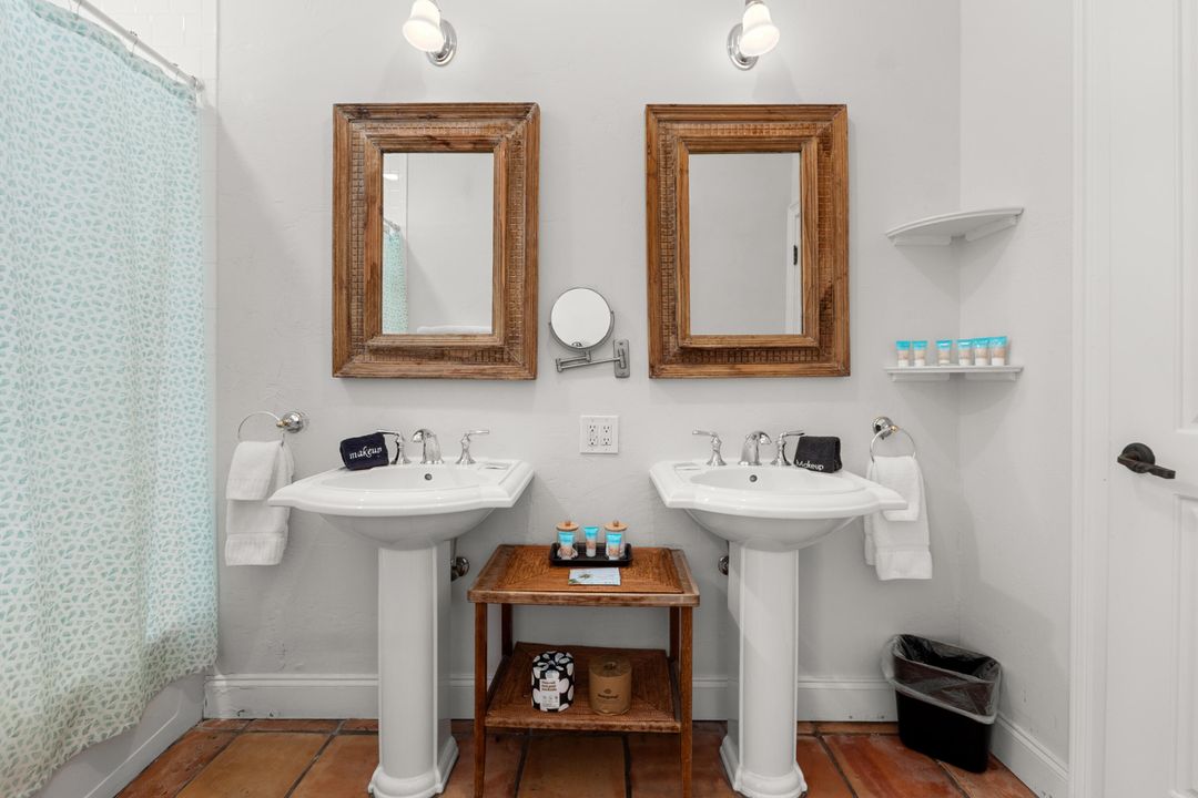 For Sale: $6,250,000 (0 beds, 0 baths, 7784 Square Feet)