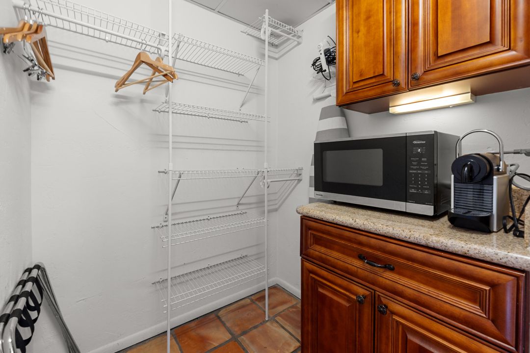 For Sale: $6,250,000 (0 beds, 0 baths, 7784 Square Feet)