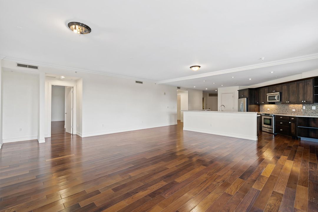 For Sale: $1,200,000 (3 beds, 3 baths, 2525 Square Feet)