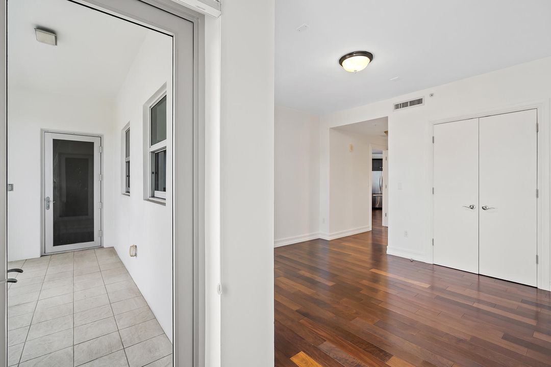 For Sale: $1,200,000 (3 beds, 3 baths, 2525 Square Feet)