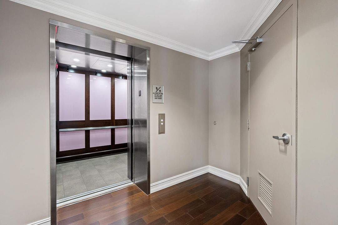 For Sale: $1,200,000 (3 beds, 3 baths, 2525 Square Feet)