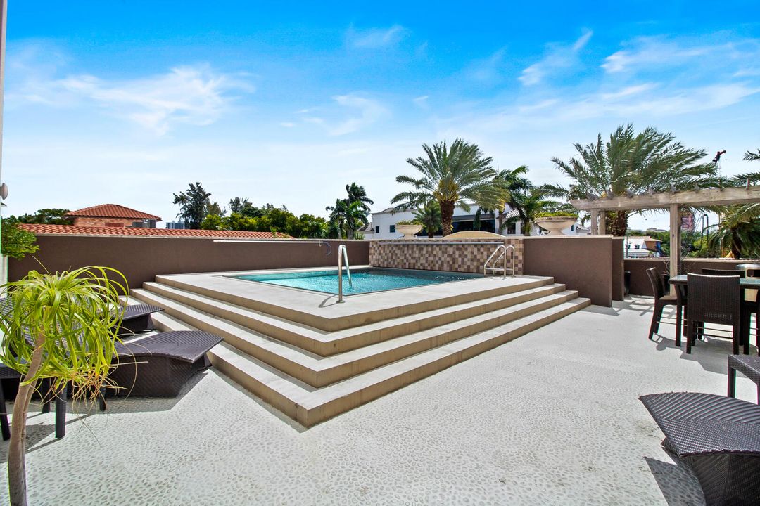 For Sale: $1,200,000 (3 beds, 3 baths, 2525 Square Feet)