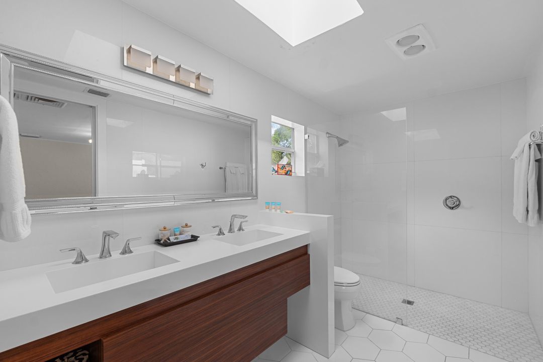 For Sale: $6,250,000 (0 beds, 0 baths, 7784 Square Feet)