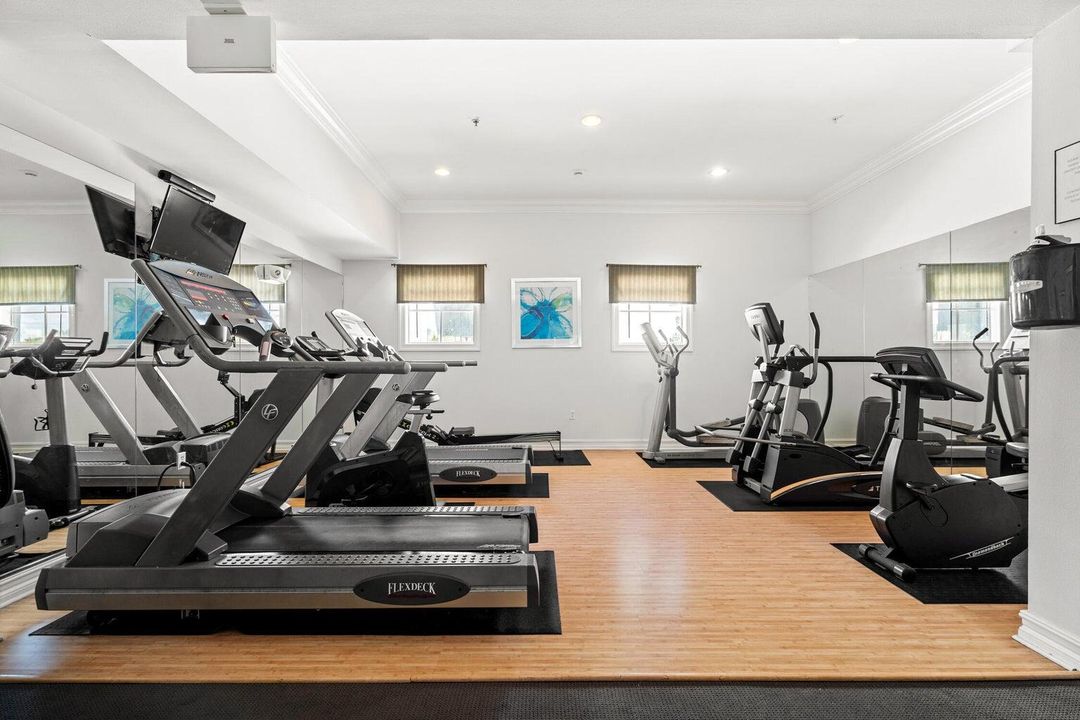 Active With Contract: $3,550 (2 beds, 2 baths, 1243 Square Feet)