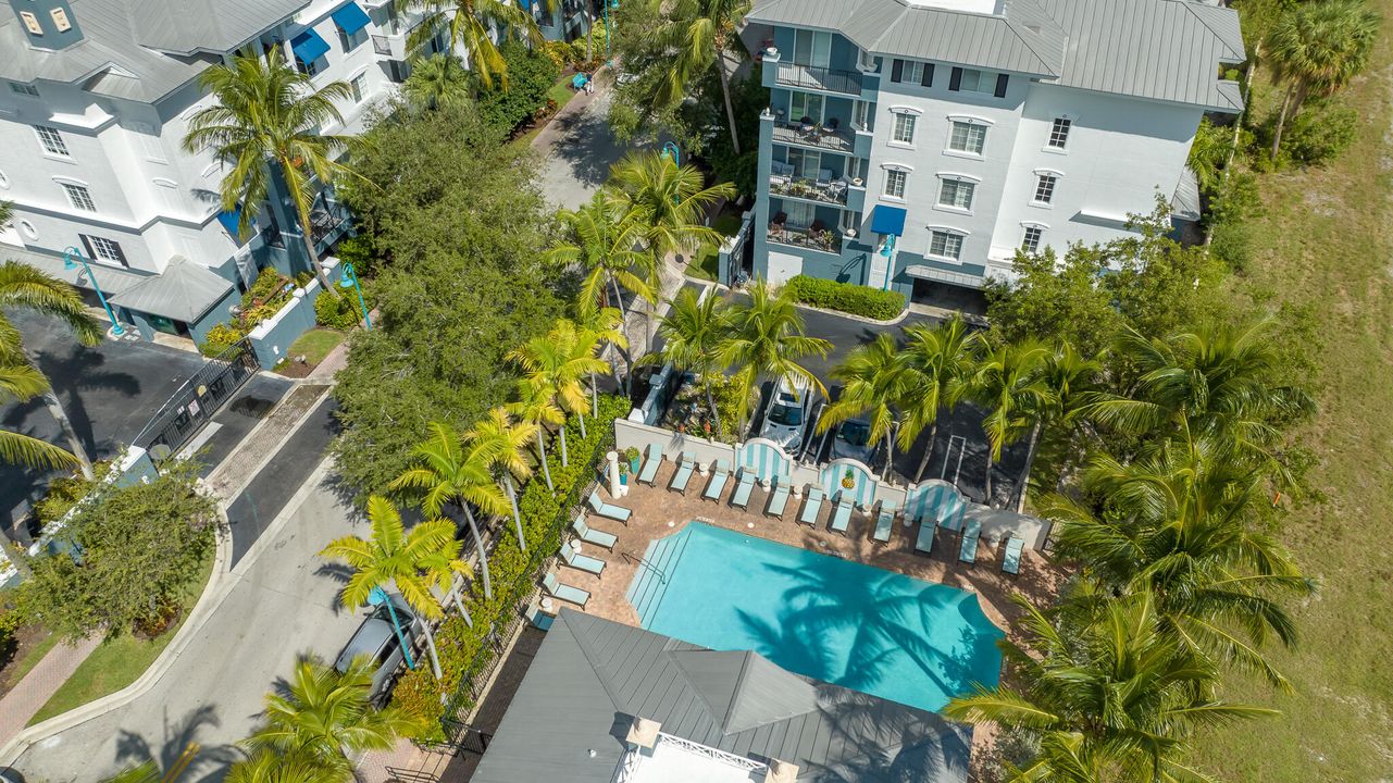 Active With Contract: $3,550 (2 beds, 2 baths, 1243 Square Feet)