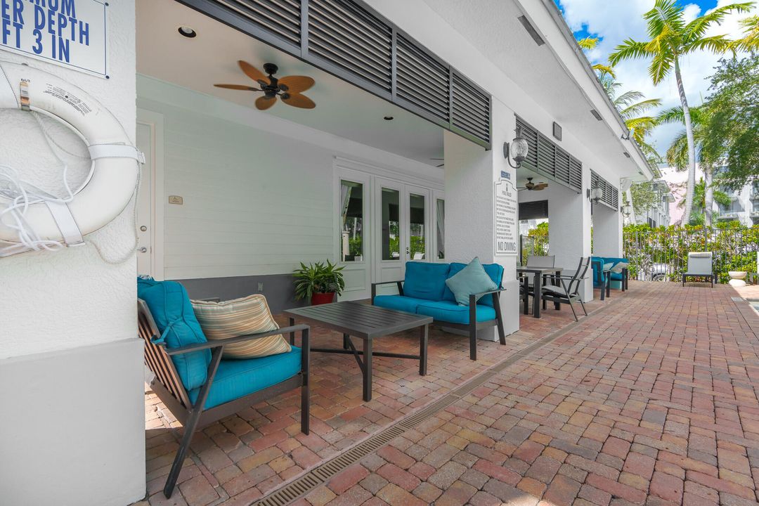 Active With Contract: $3,550 (2 beds, 2 baths, 1243 Square Feet)