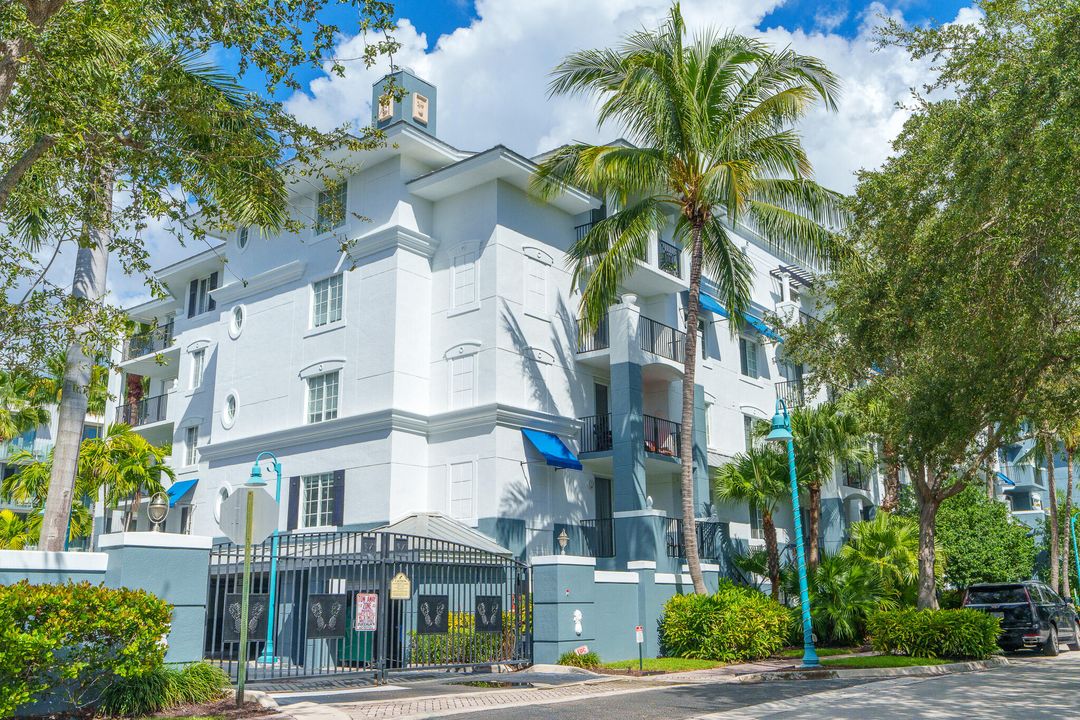 Active With Contract: $3,550 (2 beds, 2 baths, 1243 Square Feet)