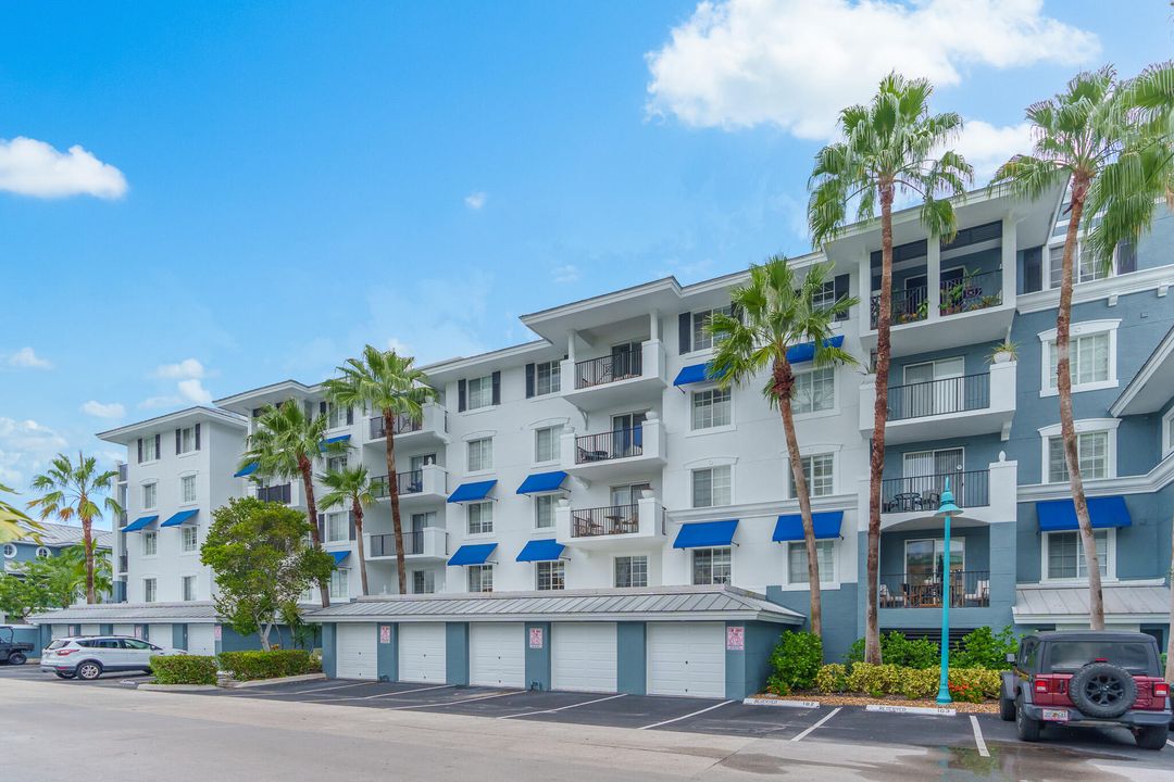 Active With Contract: $3,550 (2 beds, 2 baths, 1243 Square Feet)