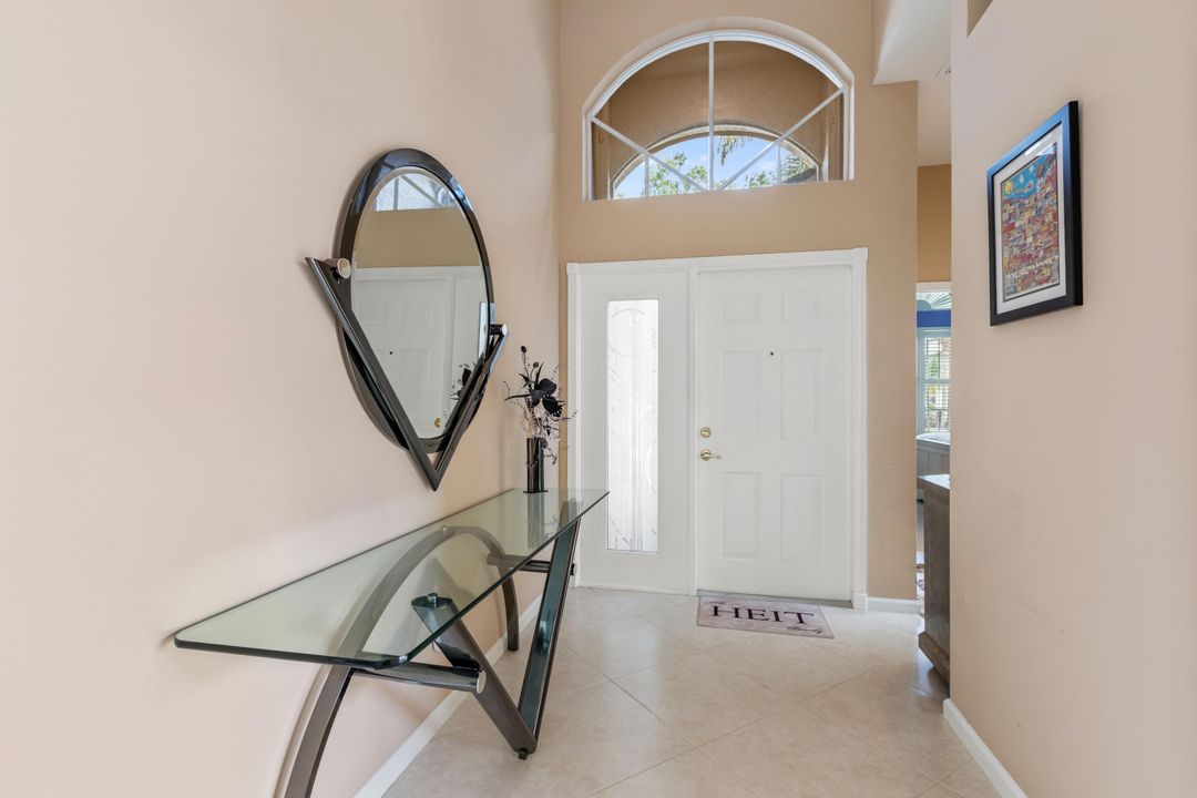 合同活跃: $499,000 (3 贝兹, 2 浴室, 2099 平方英尺)