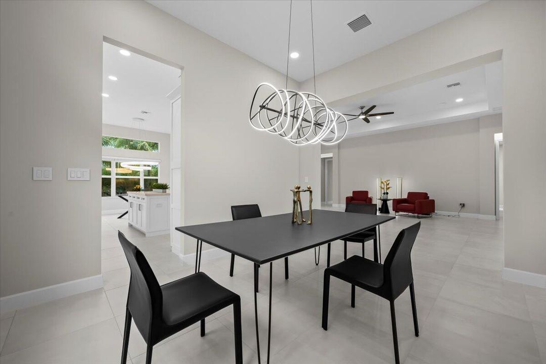 待售: $1,600,000 (3 贝兹, 3 浴室, 2825 平方英尺)